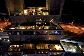 lee design hotel