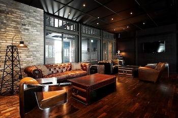 lee design hotel
