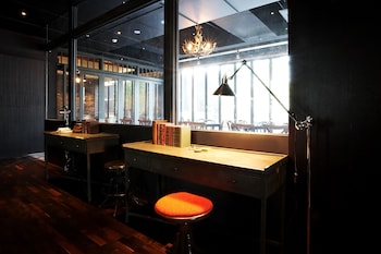 lee design hotel