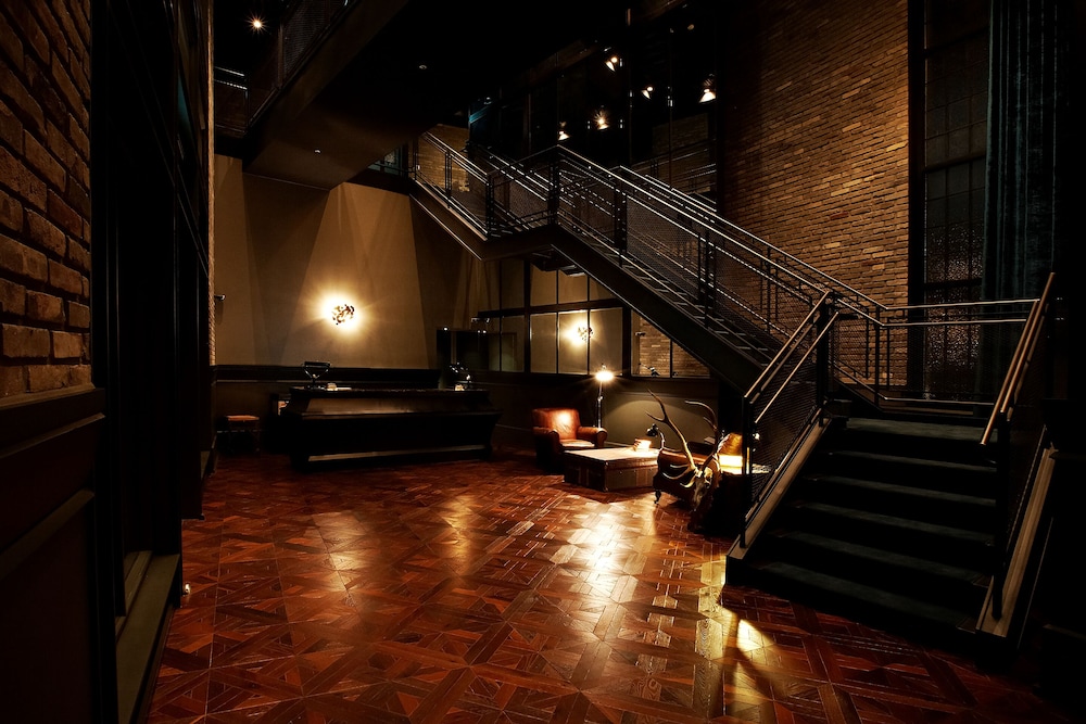 lee design hotel