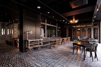 lee design hotel