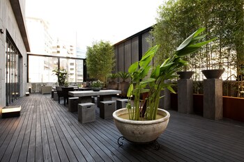 lee design hotel