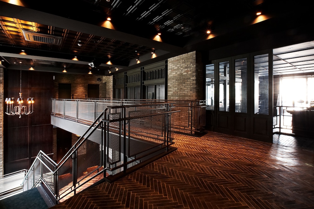 lee design hotel