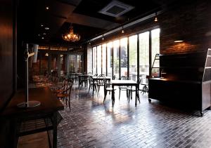 lee design hotel