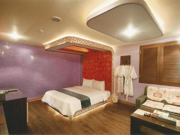 world tourist hotel
