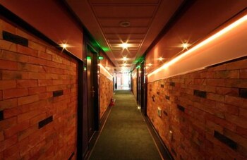 world tourist hotel