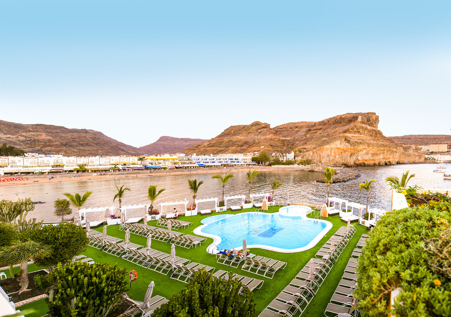 hotel livvo puerto de mogan