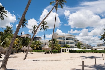 destination jelly playa coral condo