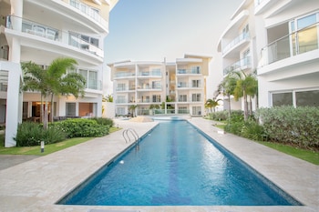 destination jelly playa coral condo