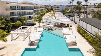 destination jelly playa coral condo