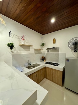 villa licia seseh area