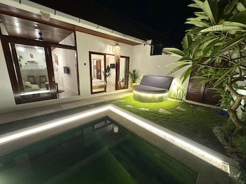 villa licia seseh area