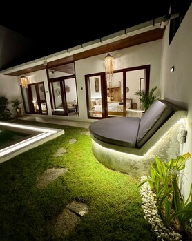 villa licia seseh area