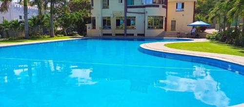 lux suites dofils sunset apartments