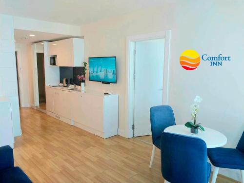 comfort inn orbi city