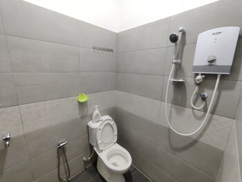 Clp Home Near Sri Muniswarar Temple 2,,2 star