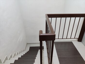 Clp Home Near Sri Muniswarar Temple 2,,2 star