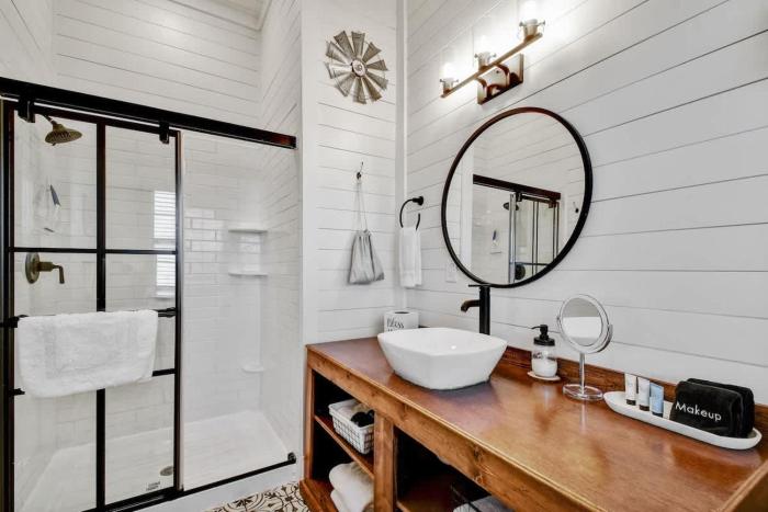wine country cottage with scenic hill country views