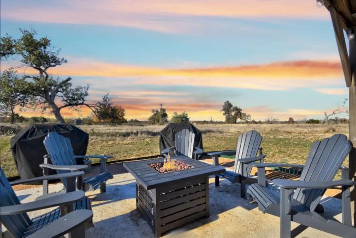 wine country cottage with scenic hill country views