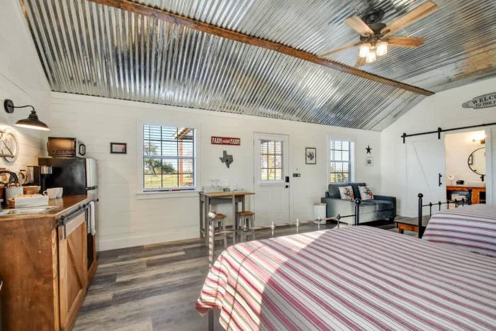 stargazing retreat at lone star cottage