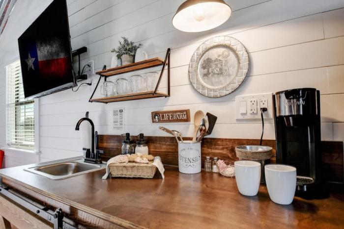 stargazing retreat at lone star cottage