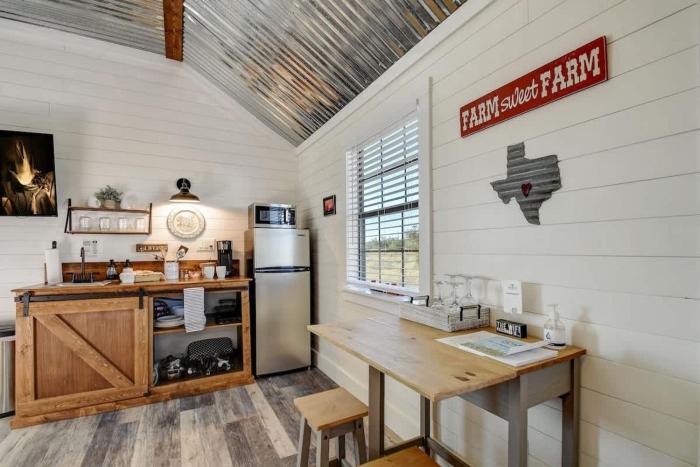 stargazing retreat at lone star cottage