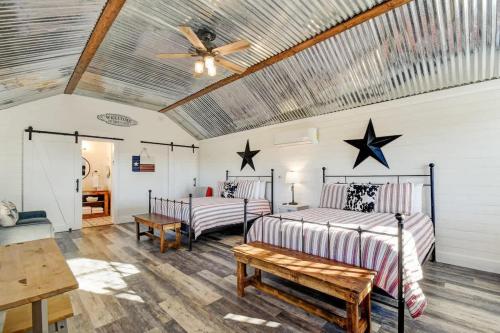 stargazing retreat at lone star cottage