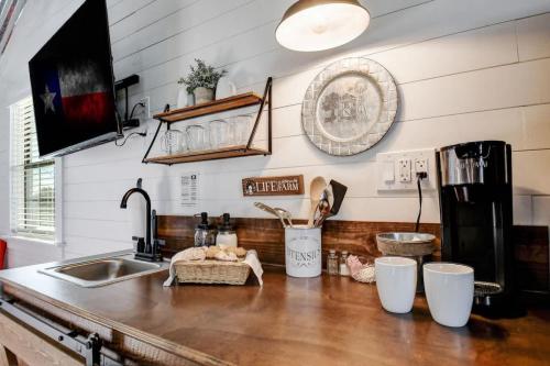 stargazing retreat at lone star cottage