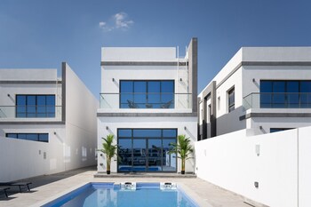 nasma holiday homes al dana villas