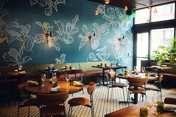 Copper Vine Winepub & Inn,,3 star
