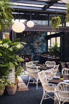 Copper Vine Winepub & Inn,,3 star
