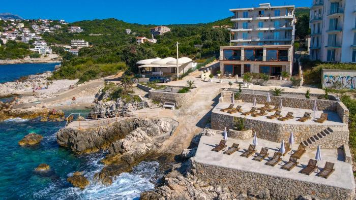 sunset bay apartments