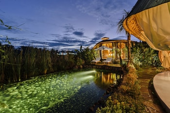 earthship ubud eco villa