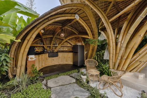 earthship ubud eco villa