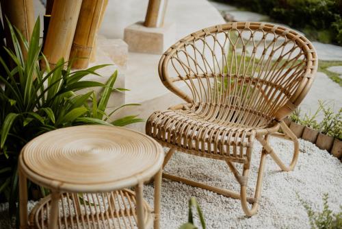 earthship ubud eco villa