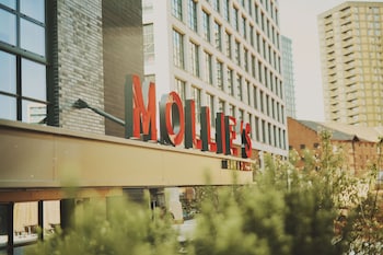 mollies manchester