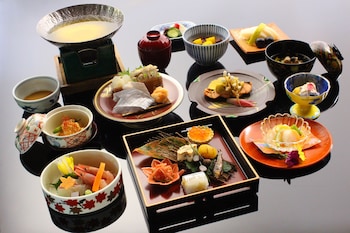 tsukihitei ryokan