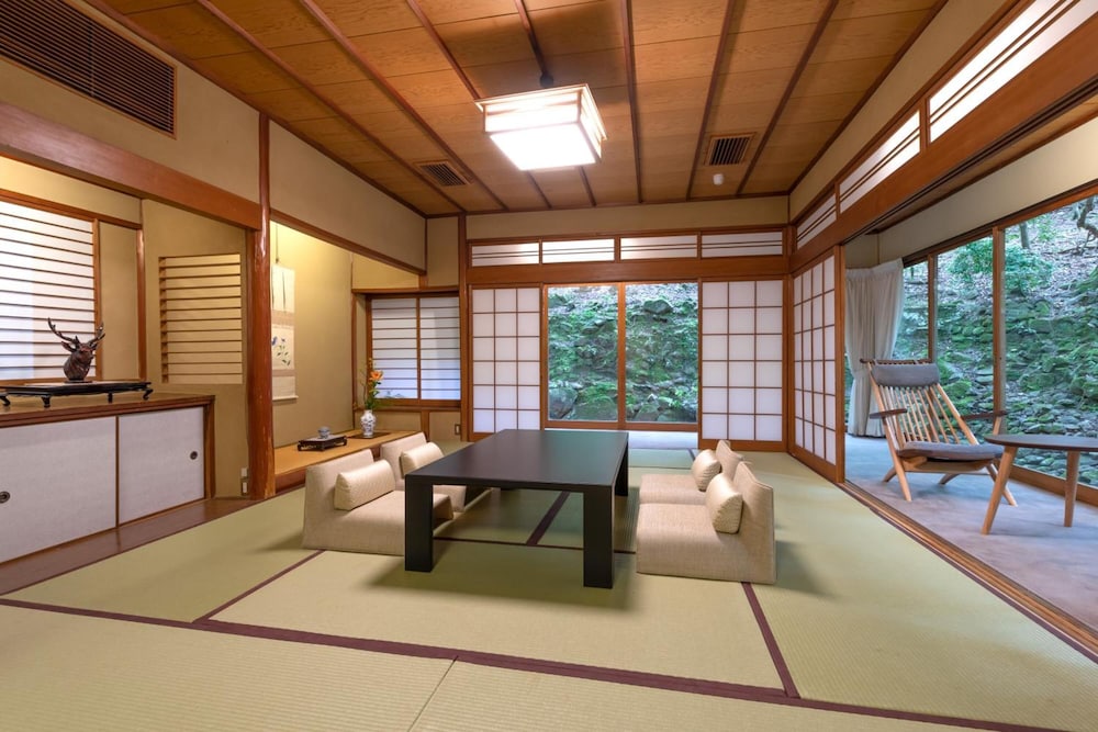 tsukihitei ryokan