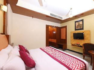 Hotel Chennai Deluxe,Plot No 5, Block No 1, E Road, Koyambedu, Wholesale Market Complex, Koyambedu, Chennai, Tamil Nadu 600107, India,3 star