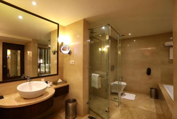 radisson blu hotel chennai city centre