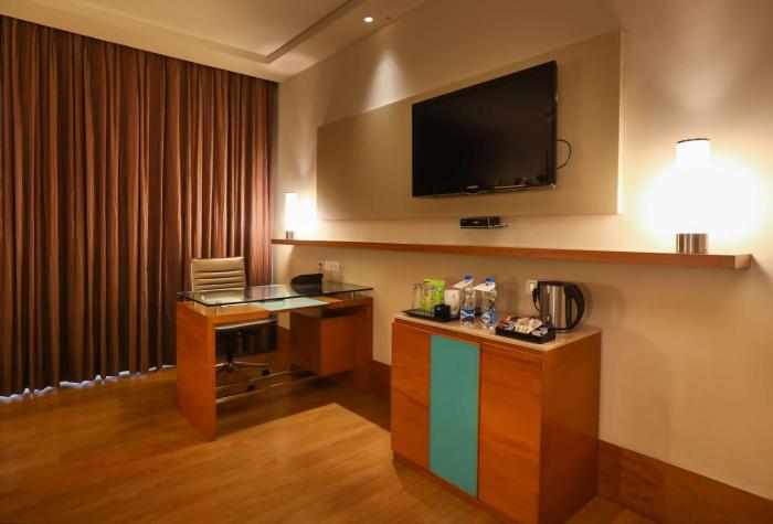radisson blu hotel chennai city centre