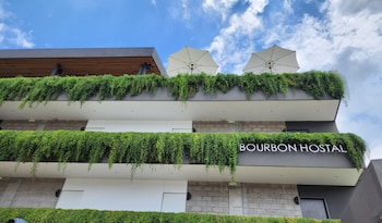 bourbon hostal