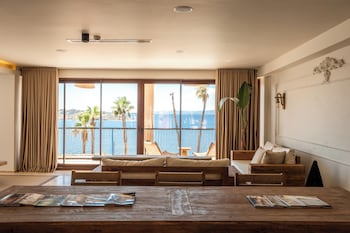 lsaranda house cesme 16 adults only