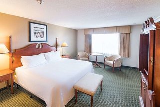 Ramada By Wyndham Thunder Bay Airlane Hotel,Ontario>>Thunder Bay,3 star