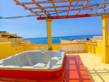 Ishara Beachfront Homes And Suites,,4 star