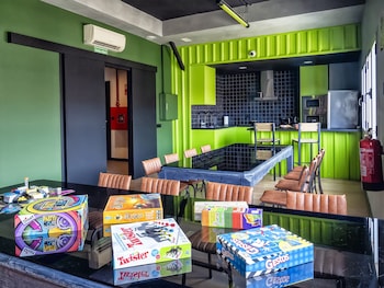 Wonder Hostel,,1 star