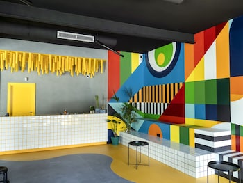 Wonder Hostel,,1 star