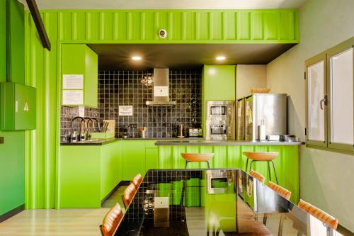 wonder hostel