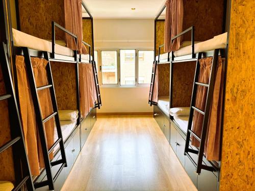 wonder hostel