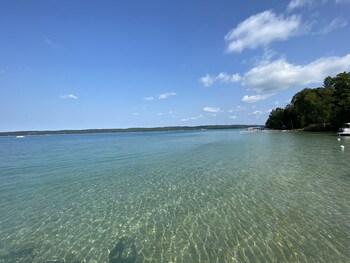 Sunrise Sands Retreat Beach & Dock 2364,,3 star